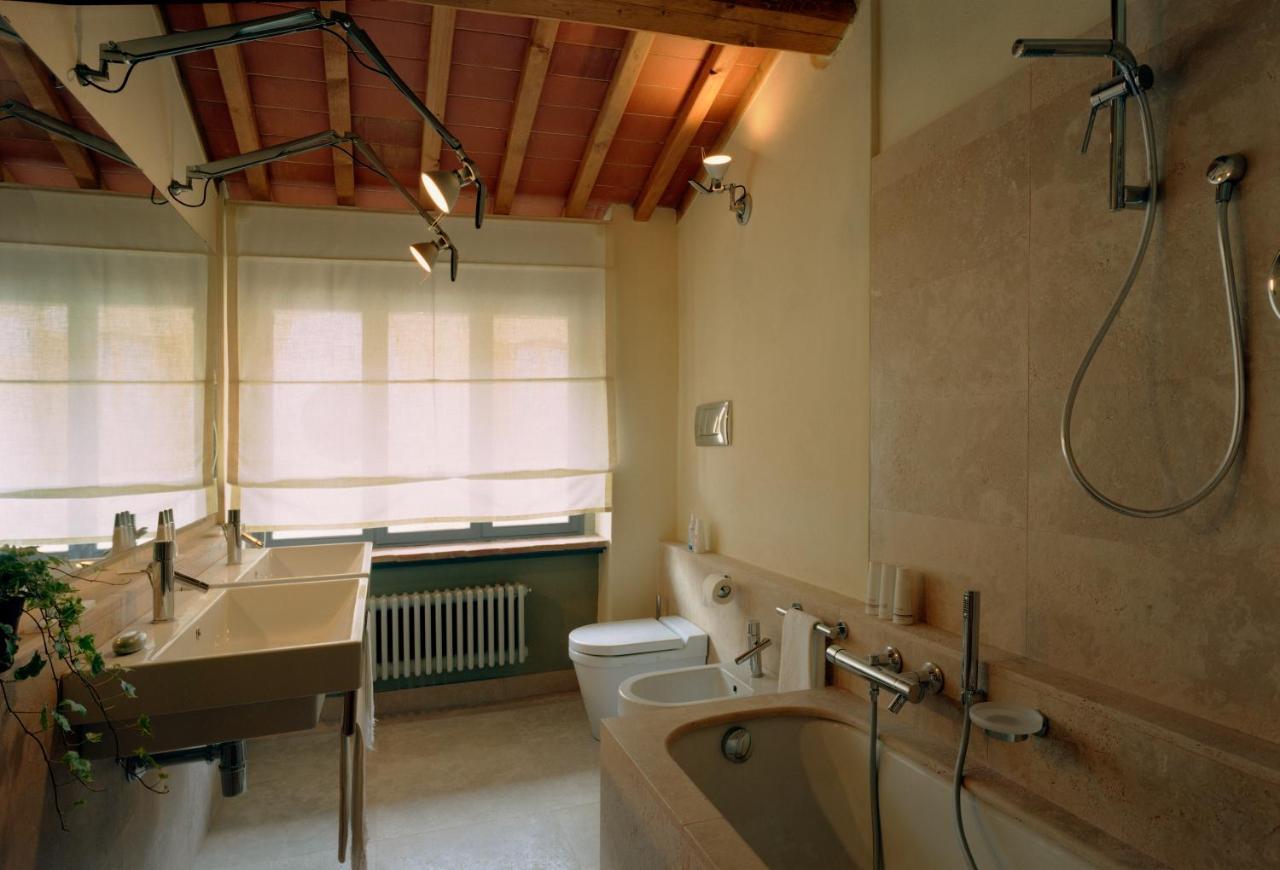 Fattoria Casamora - Suites Pian Di Sco Ngoại thất bức ảnh